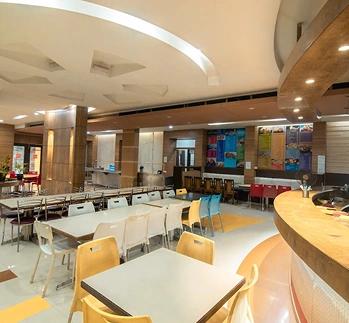 Food Court / Cafeteria