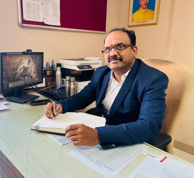Dr. Vinod V. Kimbahune